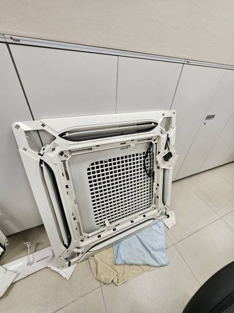 마포 공덕동 에어컨청소 하나은행 지점 4way 천장형 시스템 분해 세척